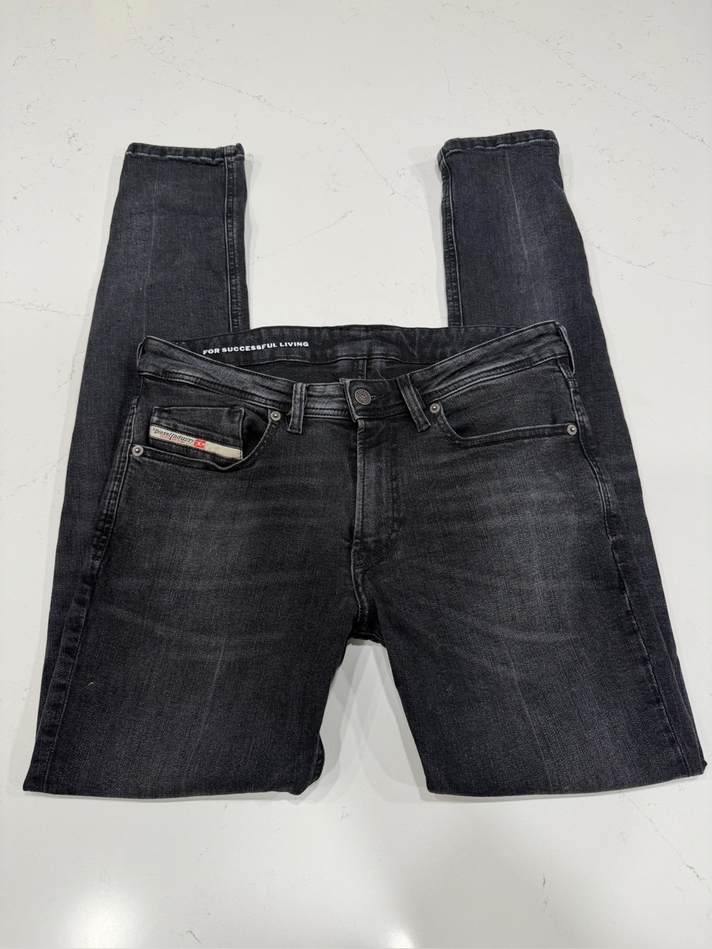 Diesel Men’s Black Skinny Jeans Low Waist 1979 Sleenker - 30
